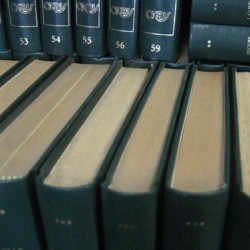 Historia de la literatura española, 106 vol.